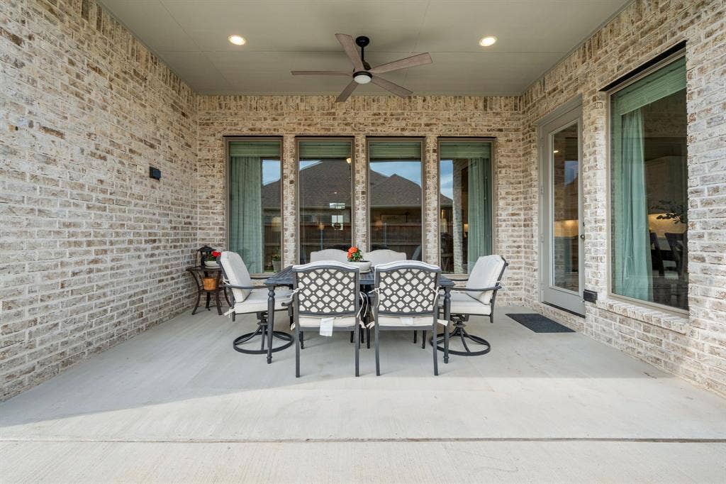 2426 Seth Drive, Midlothian, TX 76065