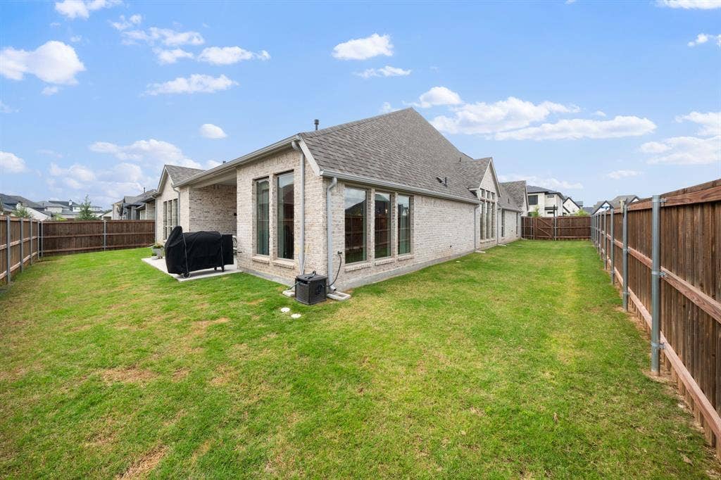 2426 Seth Drive, Midlothian, TX 76065