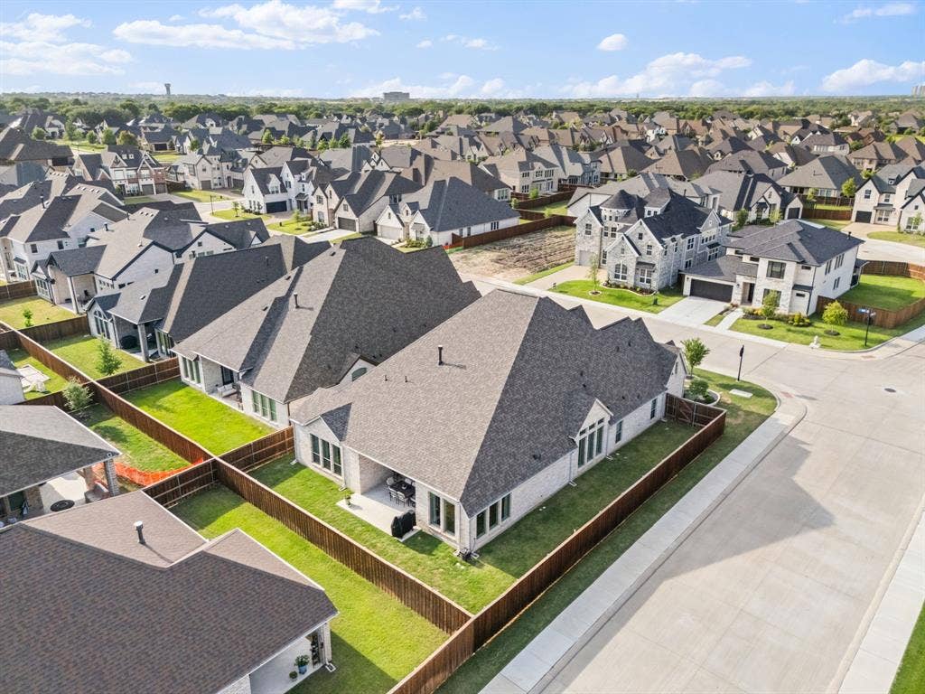 2426 Seth Drive, Midlothian, TX 76065