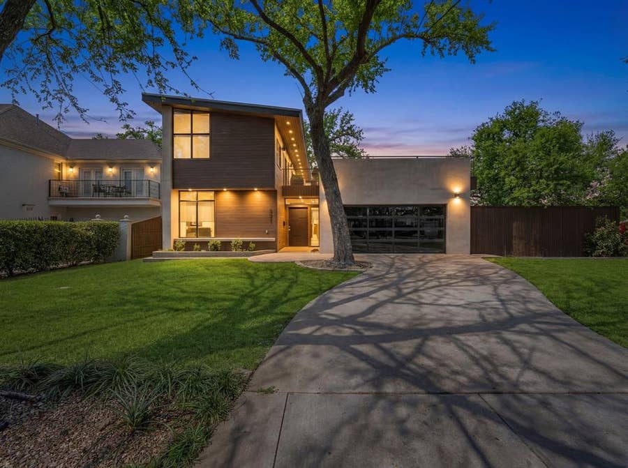 Property photo for 921 N Bailey Avenue, Fort Worth, TX
