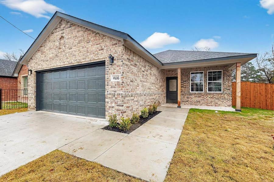 Property photo for 4607 Metropolitan Avenue, Dallas, TX
