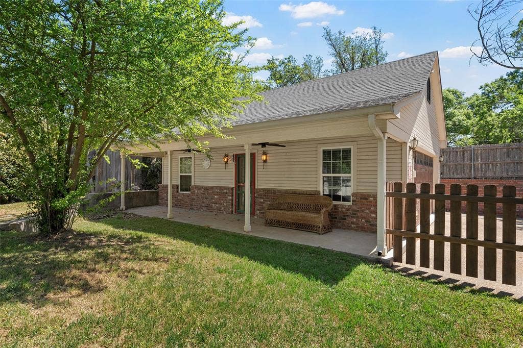 418 Riverview Drive, Woodway, TX 76712 418 Riverview Drive, Woodway, TX 76712