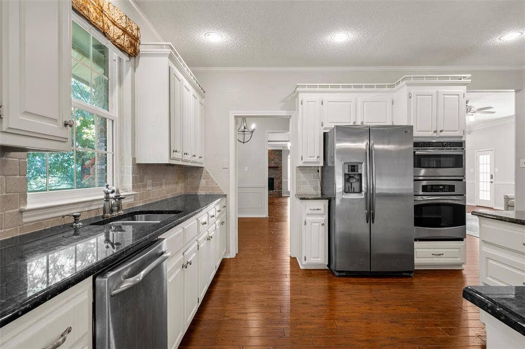 418 Riverview Drive, Woodway, TX 76712 418 Riverview Drive, Woodway, TX 76712