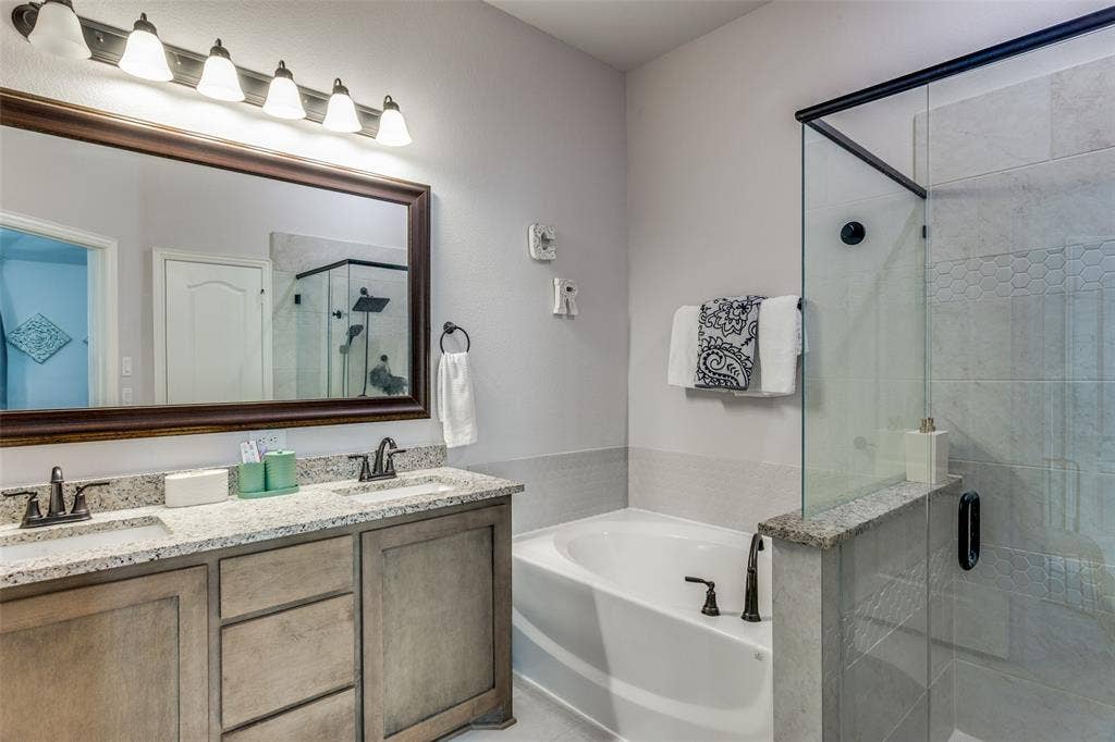 8228 Manx Point, Godley, TX 76044 8228 Manx Point, Godley, TX 76044