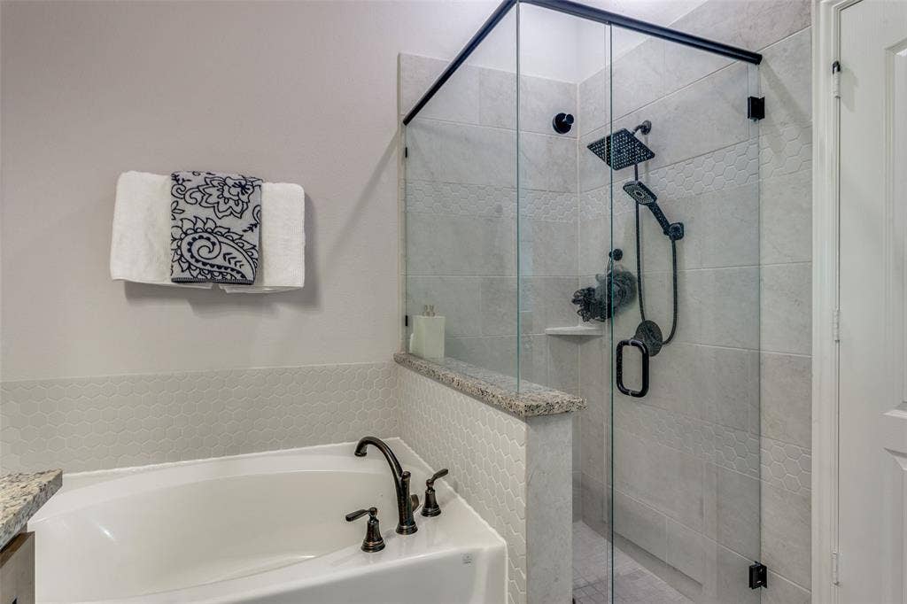 8228 Manx Point, Godley, TX 76044 8228 Manx Point, Godley, TX 76044
