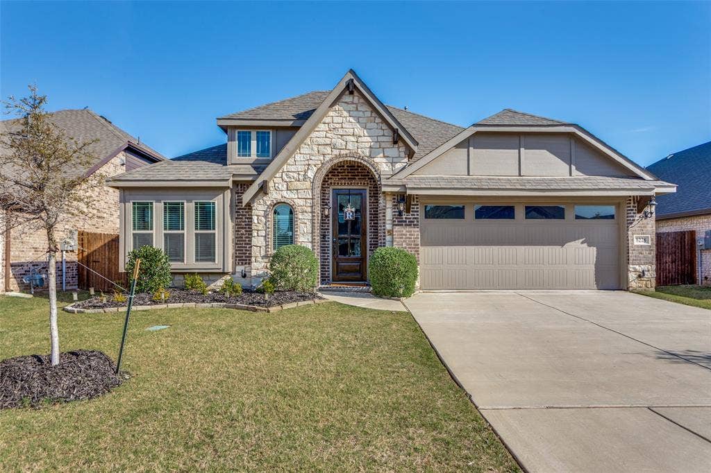 8228 Manx Point, Godley, TX 76044 8228 Manx Point, Godley, TX 76044