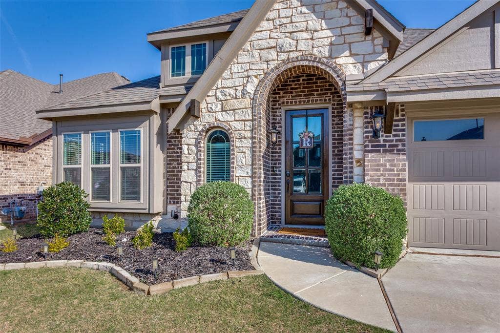 8228 Manx Point, Godley, TX 76044 8228 Manx Point, Godley, TX 76044