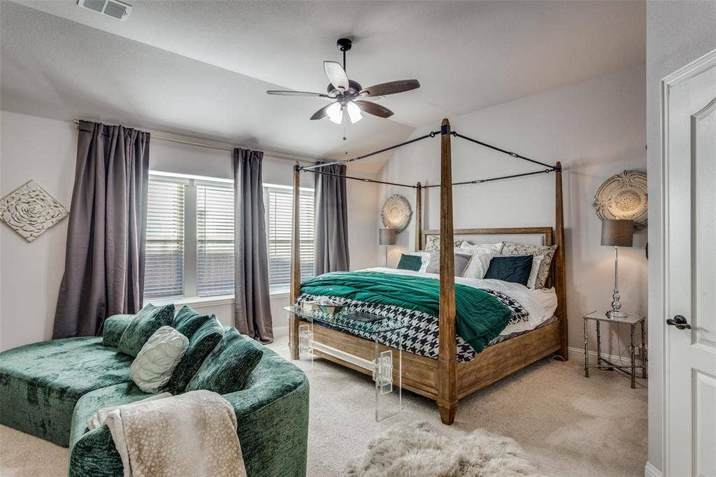 8228 Manx Point, Godley, TX 76044 8228 Manx Point, Godley, TX 76044