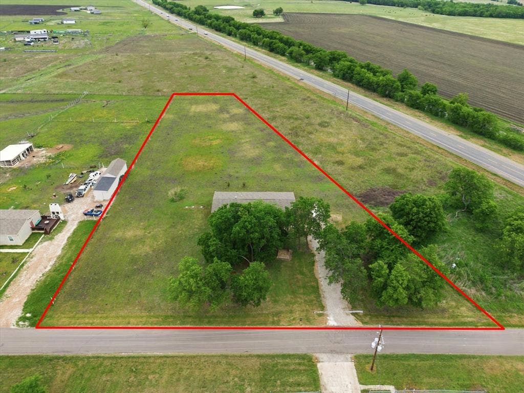 8645 County Road 1143, Celeste, TX 75423 8645 County Road 1143, Celeste, TX 75423