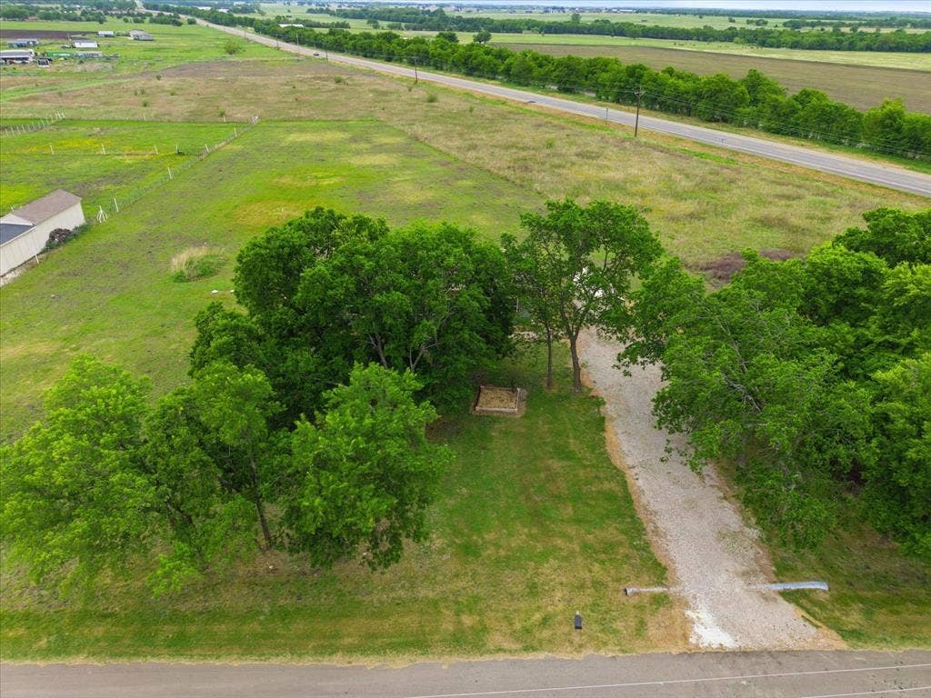 8645 County Road 1143, Celeste, TX 75423 8645 County Road 1143, Celeste, TX 75423
