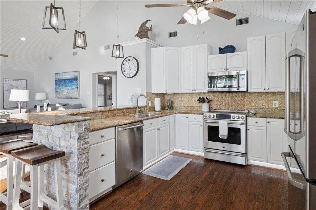 278 Shady Shores Drive, Mabank, TX 75156 278 Shady Shores Drive, Mabank, TX 75156