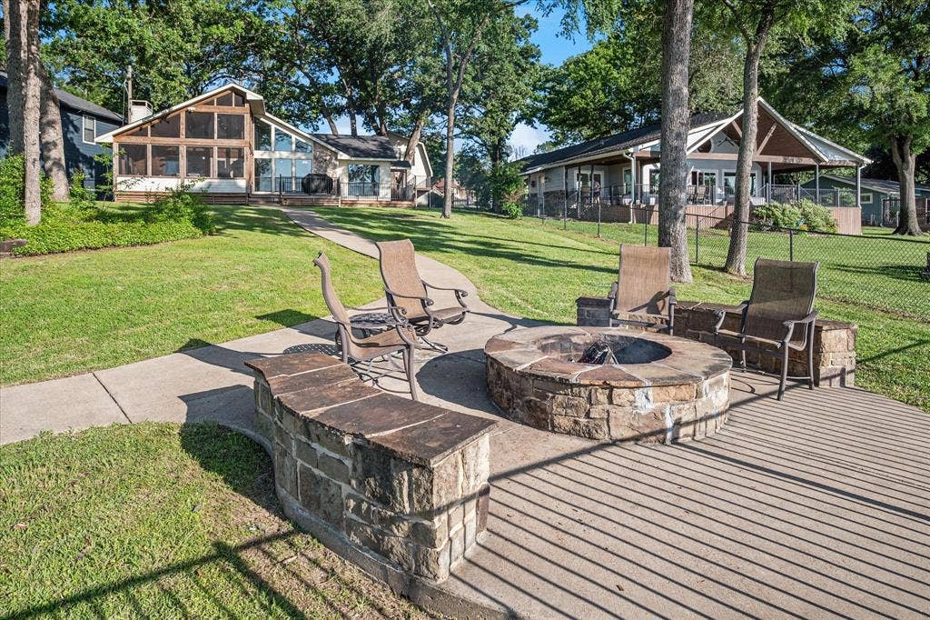 278 Shady Shores Drive, Mabank, TX 75156 Backyard