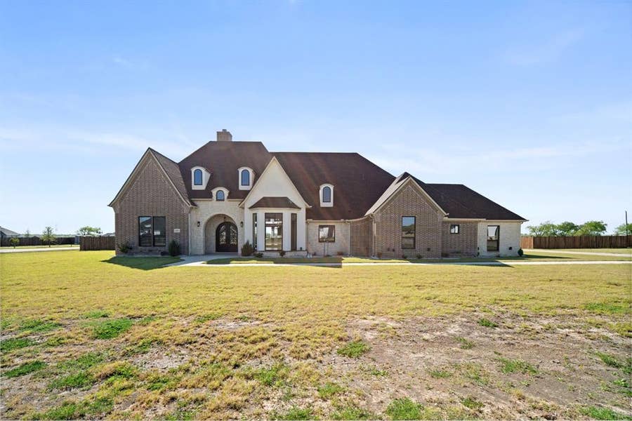 Property photo for 1341 Greycrest Terrace, Midlothian, TX