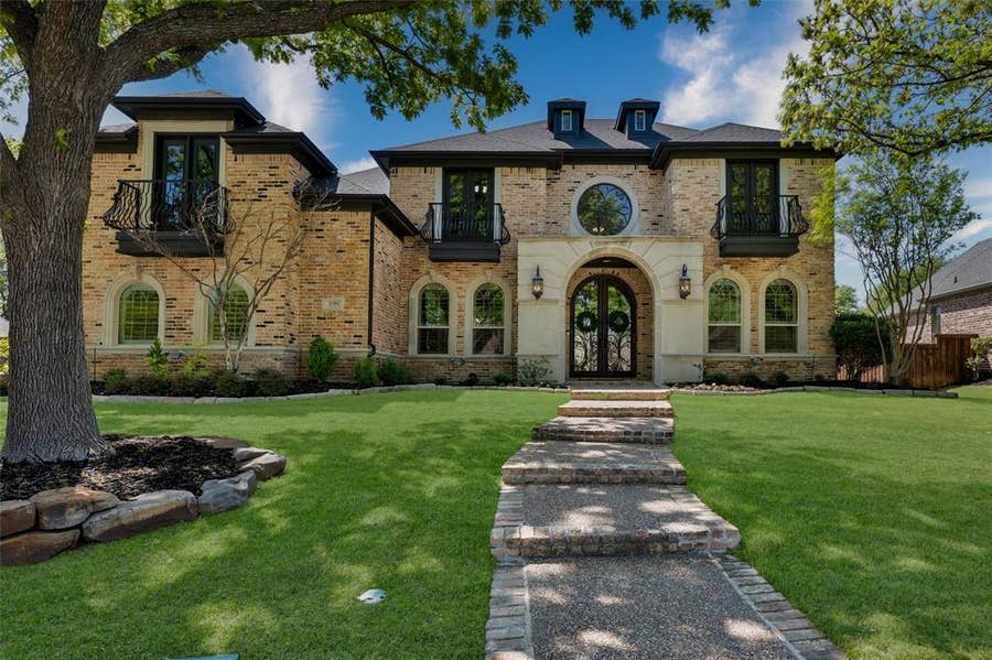Property photo for 1106 Waterfall Drive, McKinney, TX