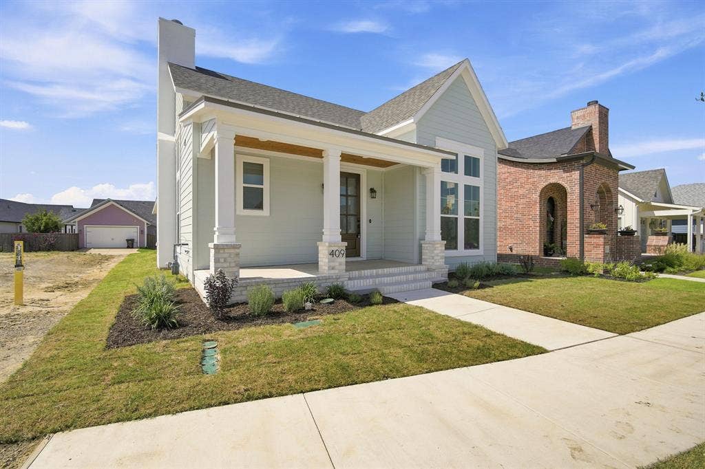 409 Garrett Way, Midlothian, TX 76065