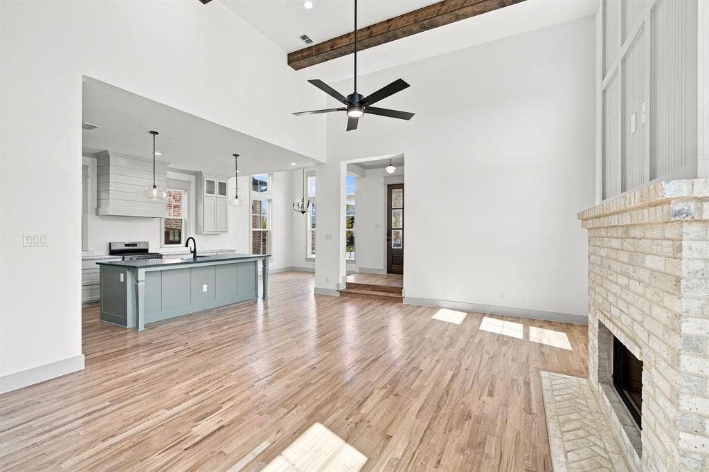 409 Garrett Way, Midlothian, TX 76065