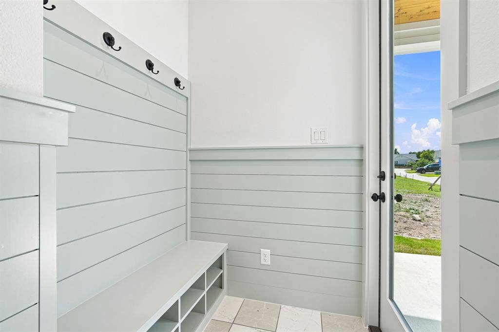 409 Garrett Way, Midlothian, TX 76065