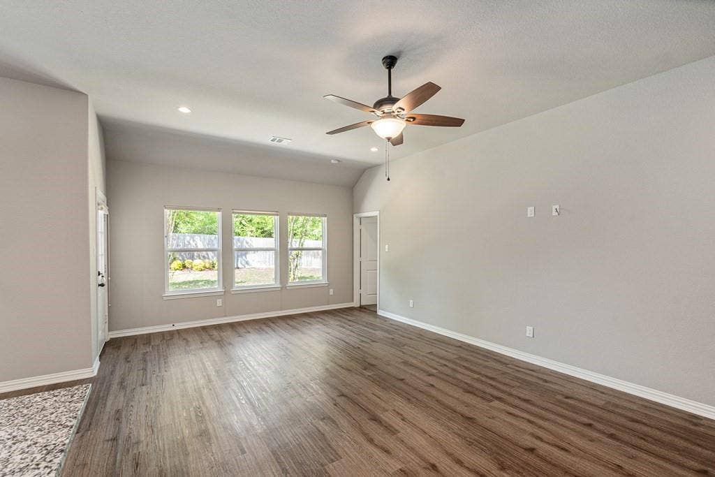 218 Skiff Drive, Gun Barrel City, TX 75156 218 Skiff Drive, Gun Barrel City, TX 75156