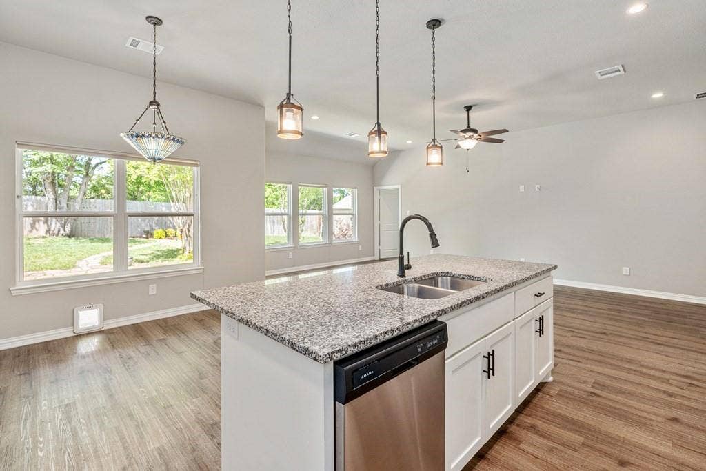 218 Skiff Drive, Gun Barrel City, TX 75156 218 Skiff Drive, Gun Barrel City, TX 75156