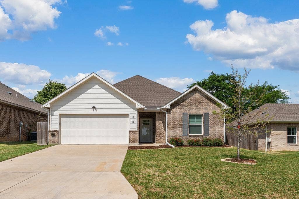 218 Skiff Drive, Gun Barrel City, TX 75156 218 Skiff Drive, Gun Barrel City, TX 75156