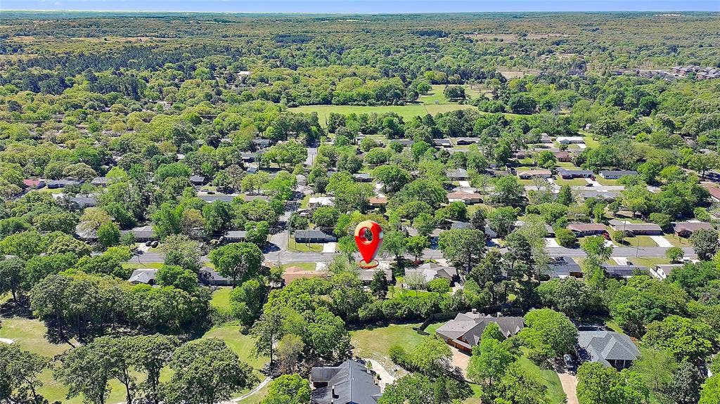 602 Colonial Drive, Athens, TX 75751 Location of home and golf course