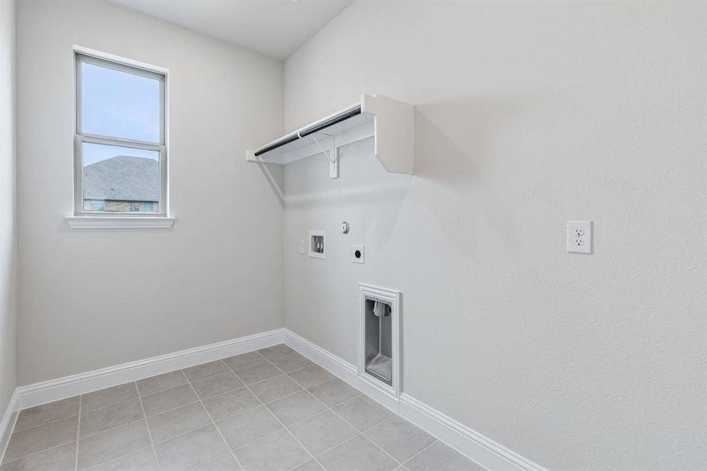 1105 Painted Lady Drive, Crowley, TX 76036 15-1105Painted_015