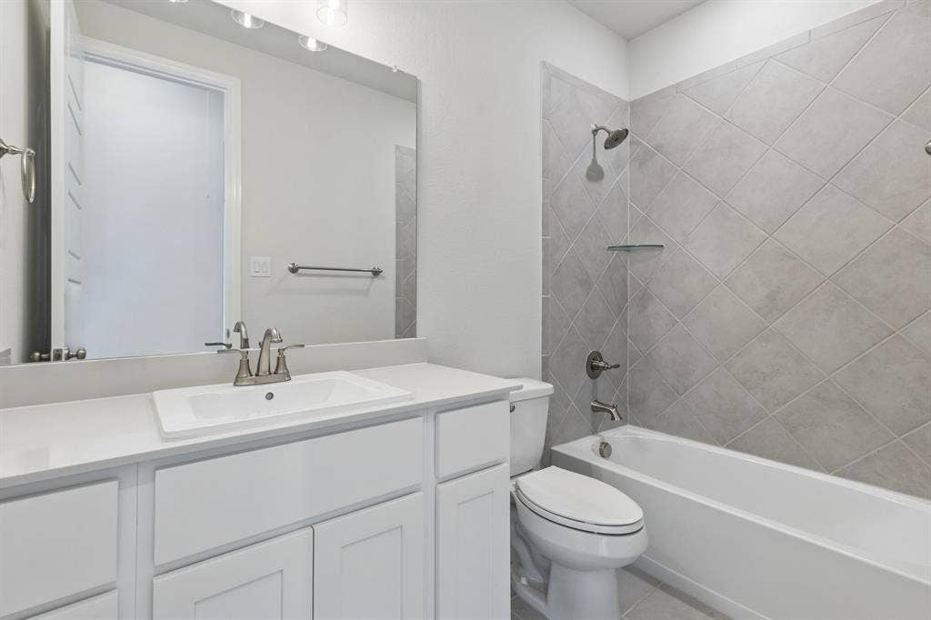 1105 Painted Lady Drive, Crowley, TX 76036 20-1105Painted_020