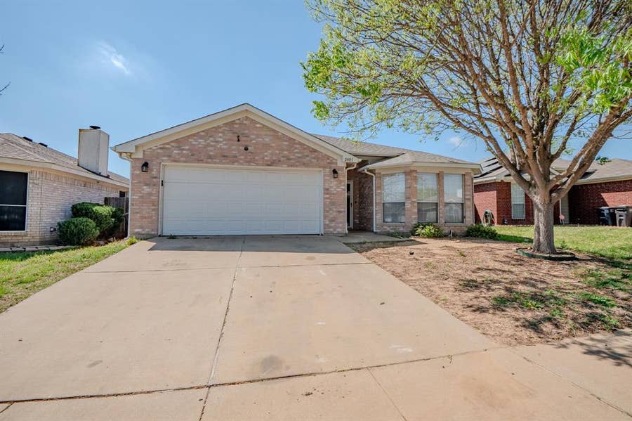 Property photo for 2401 Kelton Street, Fort Worth, TX