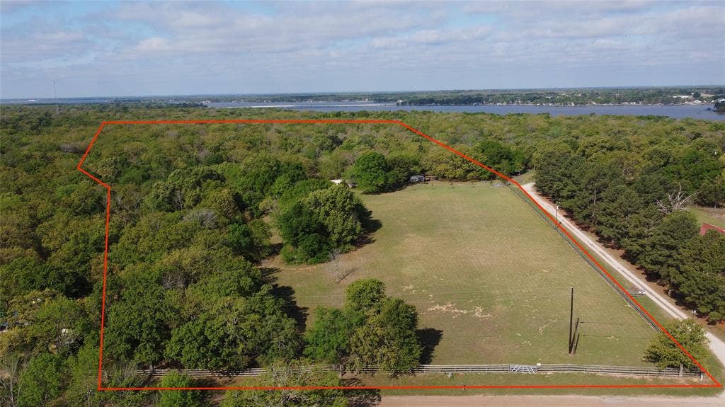 6075 County Road 1411, Malakoff, TX 75148 6075 County Road 1411, Malakoff, TX 75148