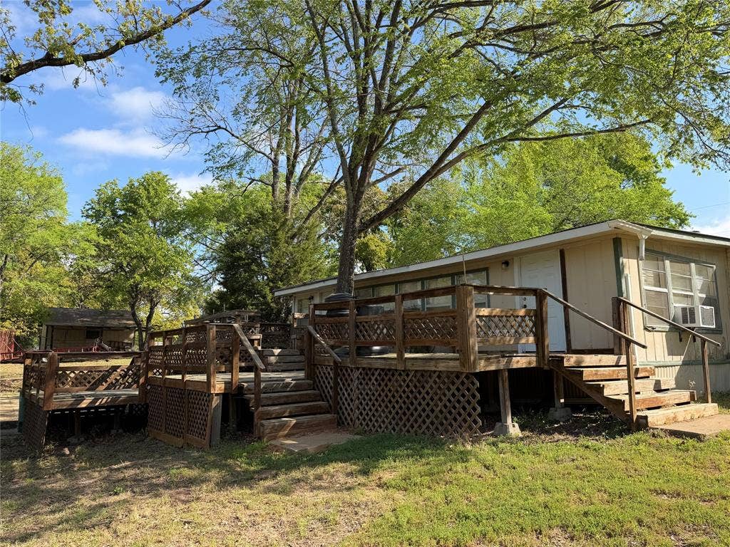 6075 County Road 1411, Malakoff, TX 75148 6075 County Road 1411, Malakoff, TX 75148