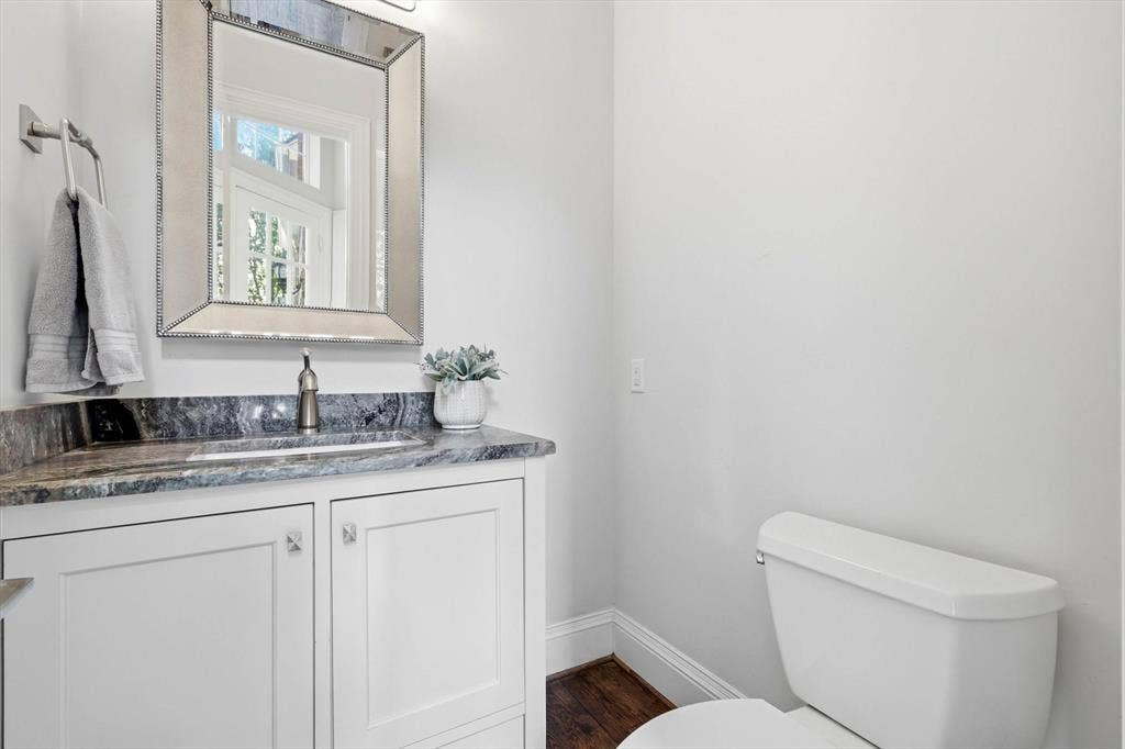 17431 Woods Edge Drive, Dallas, TX 75287