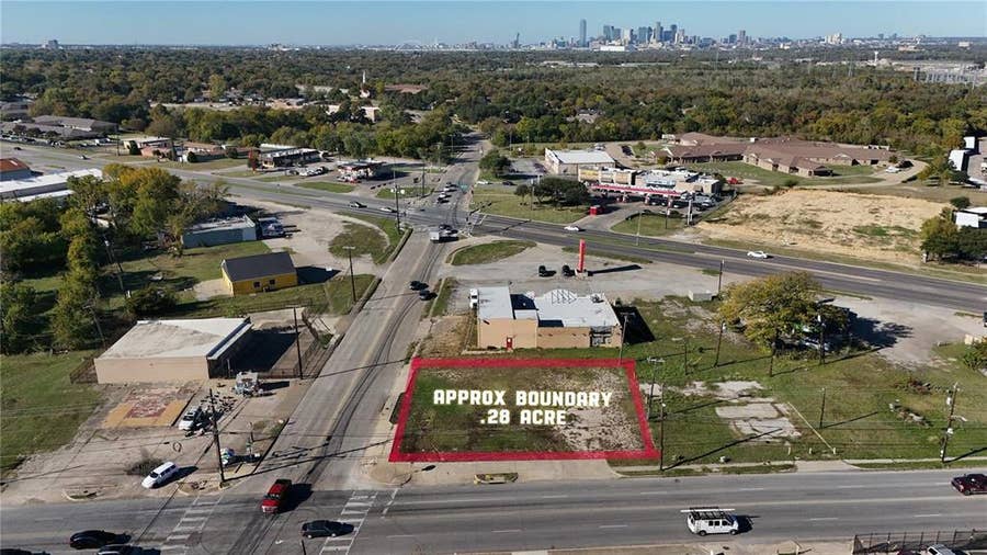 Property photo for 3512 Bonnie View Road, Dallas, TX