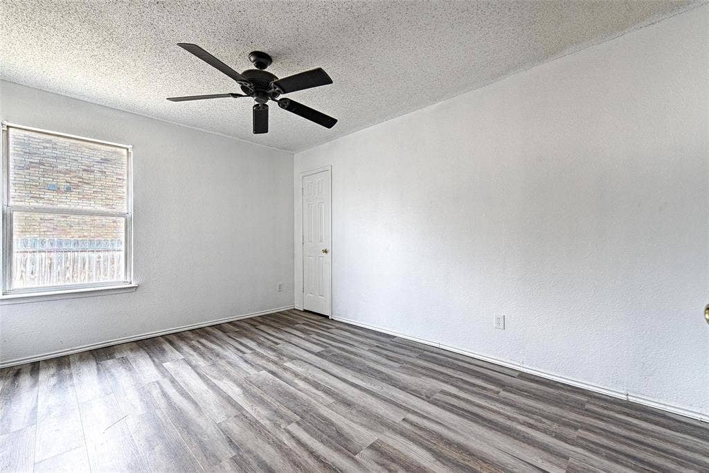 5348 Cameron Drive, Grand Prairie, TX 75052