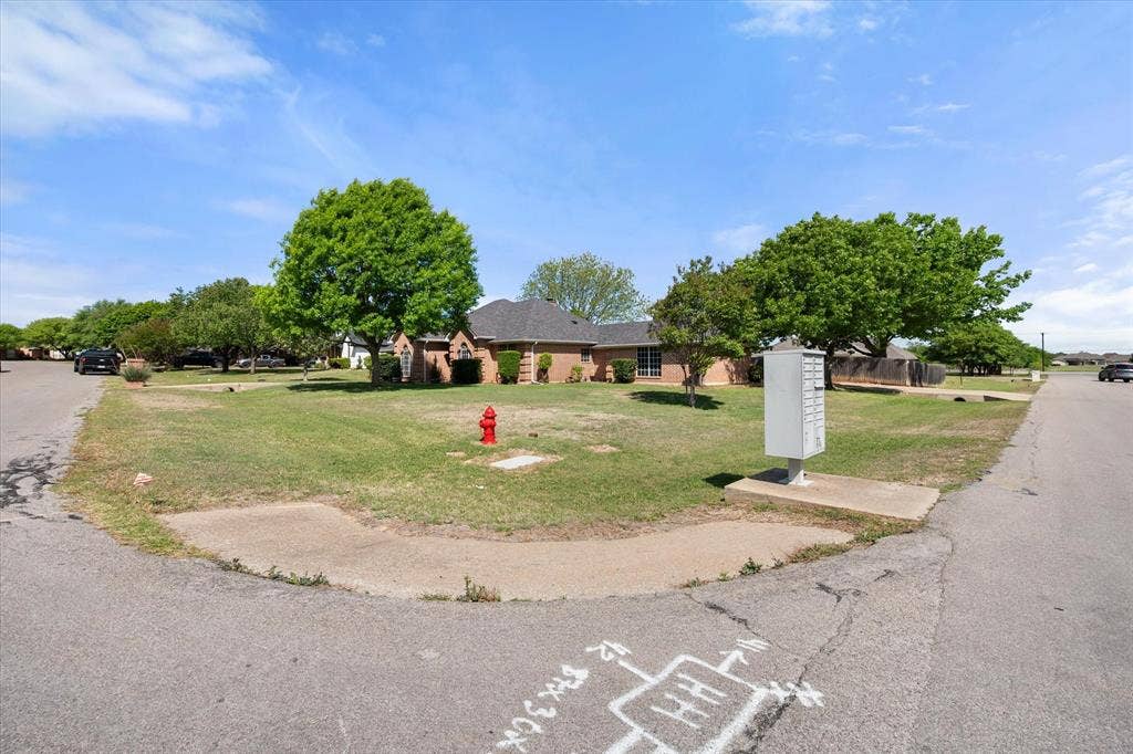2800 Coventry Road, Crowley, TX 76036 2800 Coventry Road, Crowley, TX 76036