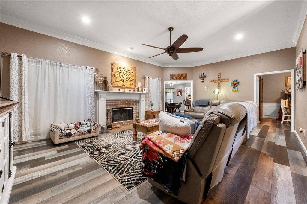 2800 Coventry Road, Crowley, TX 76036 2800 Coventry Road, Crowley, TX 76036