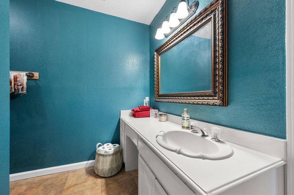 2800 Coventry Road, Crowley, TX 76036 2800 Coventry Road, Crowley, TX 76036