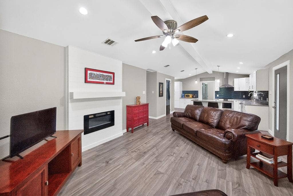 600 Bunny Rabbit Road, Athens, TX 75751 600 Bunny Rabbit Road, Athens, TX 75751