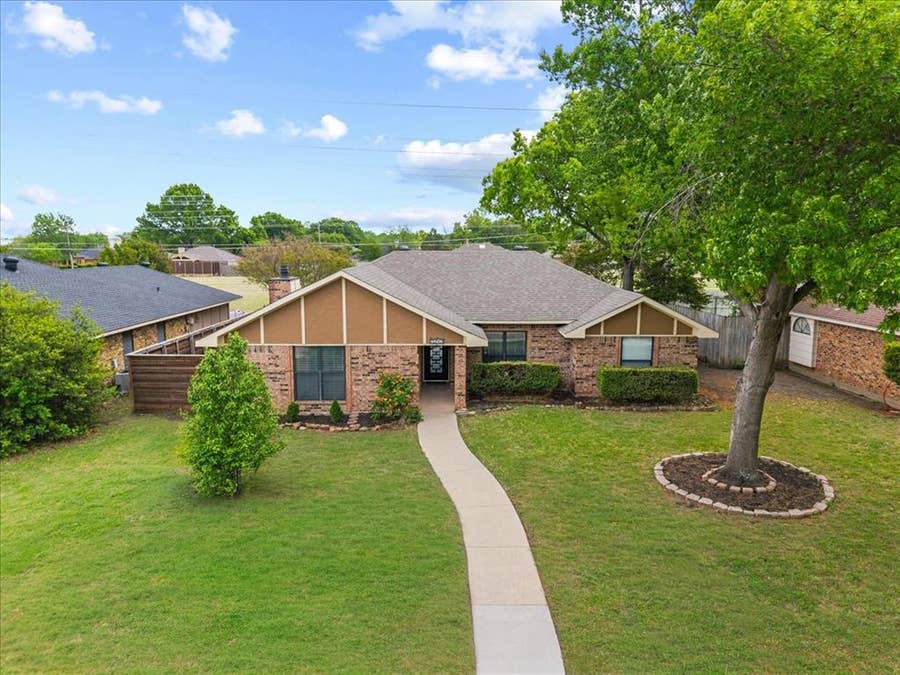 Property photo for 3212 Brunchberry Lane, Plano, TX