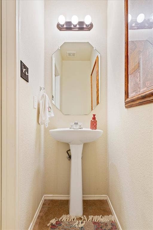 6717 Cold Water Drive, Waco, TX 76712 6717 Cold Water Drive, Waco, TX 76712