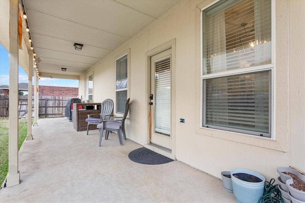6717 Cold Water Drive, Waco, TX 76712 6717 Cold Water Drive, Waco, TX 76712