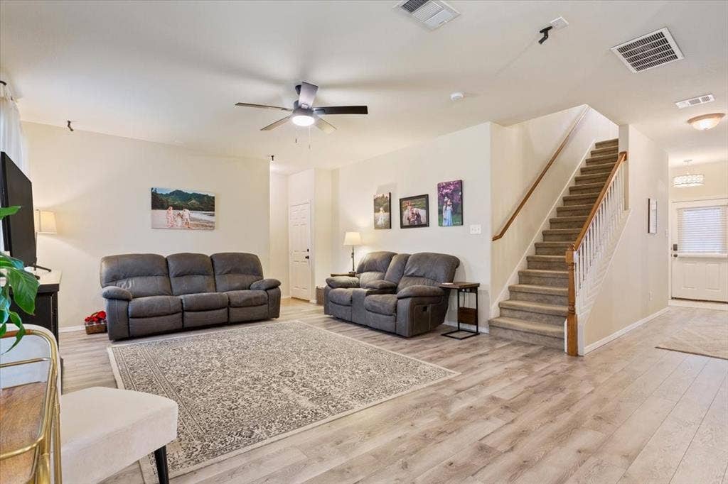 6717 Cold Water Drive, Waco, TX 76712 6717 Cold Water Drive, Waco, TX 76712