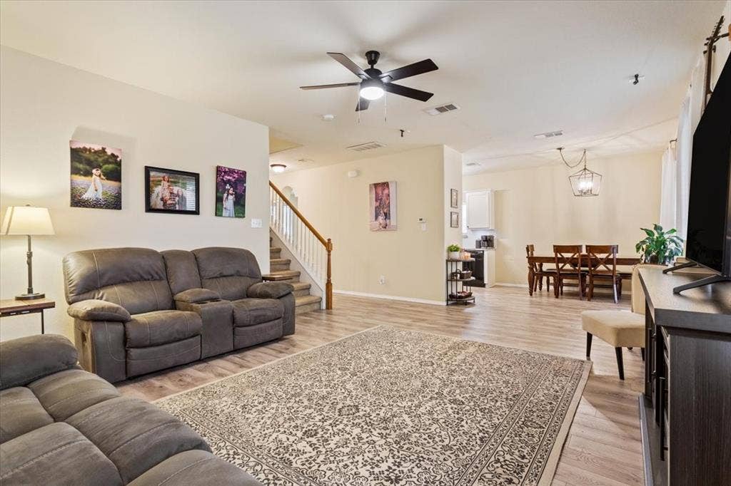 6717 Cold Water Drive, Waco, TX 76712 6717 Cold Water Drive, Waco, TX 76712