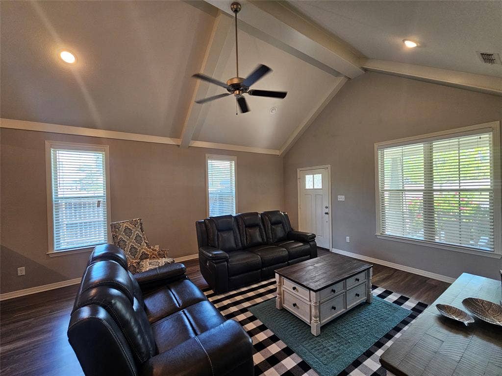 2946 Meadow Brook Trail, Tyler, TX 75701 2946 Meadow Brook Trail, Tyler, TX 75701