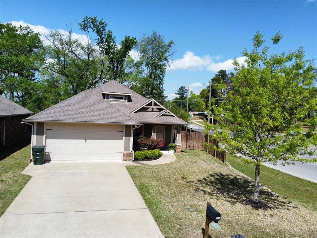 2946 Meadow Brook Trail, Tyler, TX 75701 2946 Meadow Brook Trail, Tyler, TX 75701