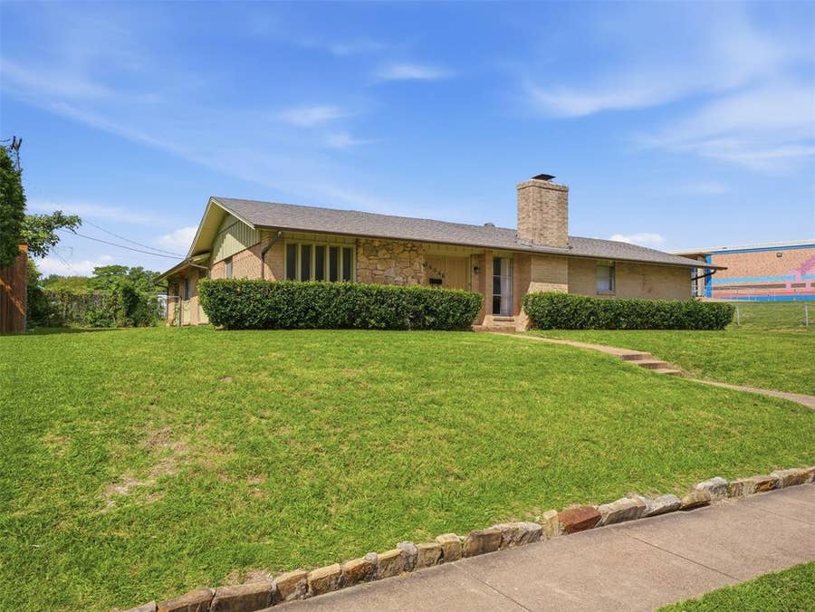 Property photo for 14046 Rolling Hills Lane, Dallas, TX
