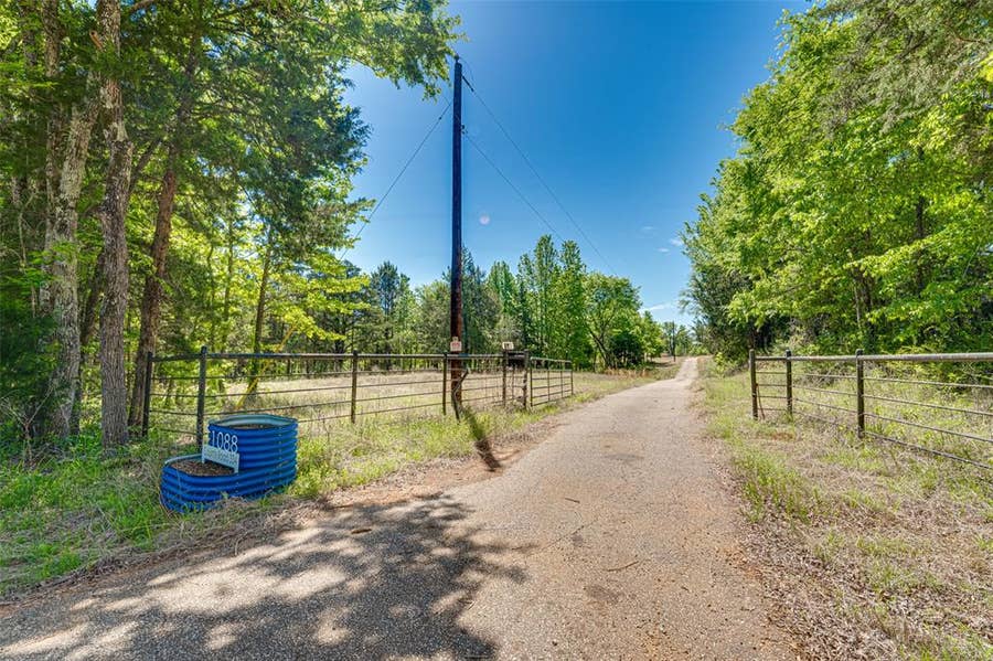 Property photo for 11088 County Road 334, Tyler, TX