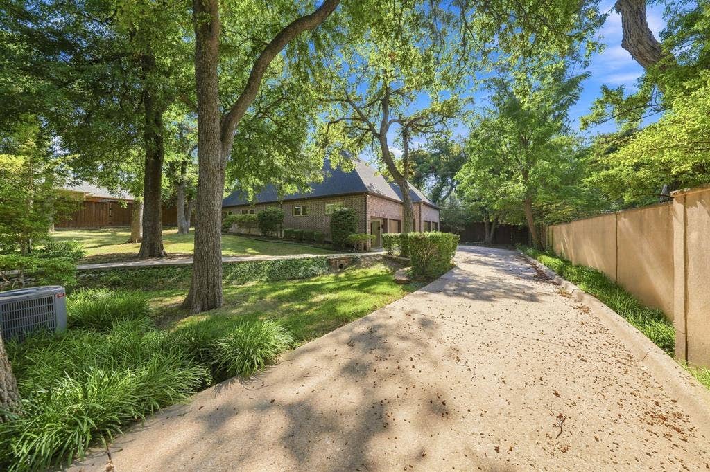 14907 Lake Forest Drive, Addison, TX 75254 14907 Lake Forest Drive, Addison, TX 75254