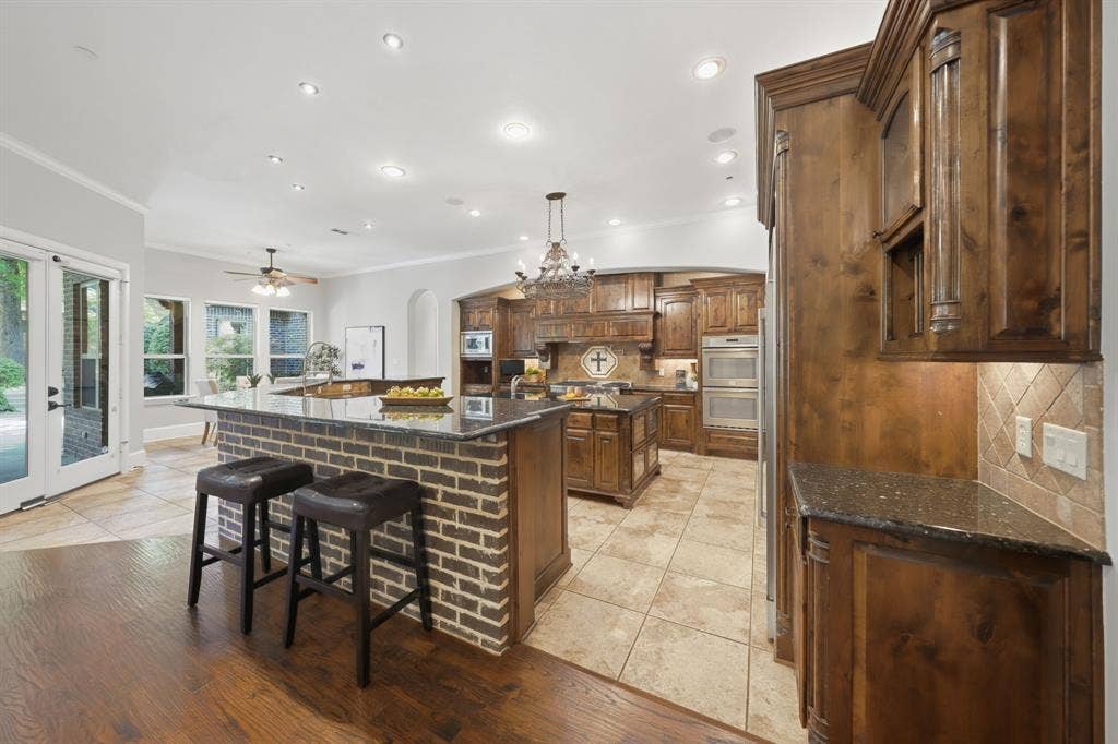 14907 Lake Forest Drive, Addison, TX 75254 14907 Lake Forest Drive, Addison, TX 75254