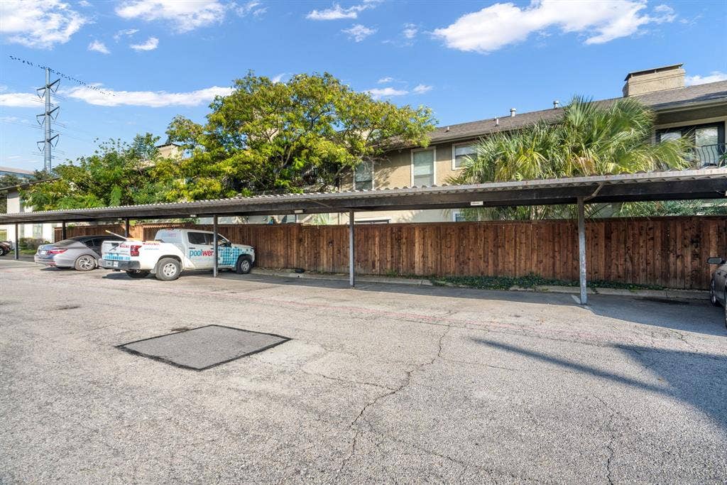 5806 Birchbrook Drive, #103, Dallas, TX 75206 2 parking spots