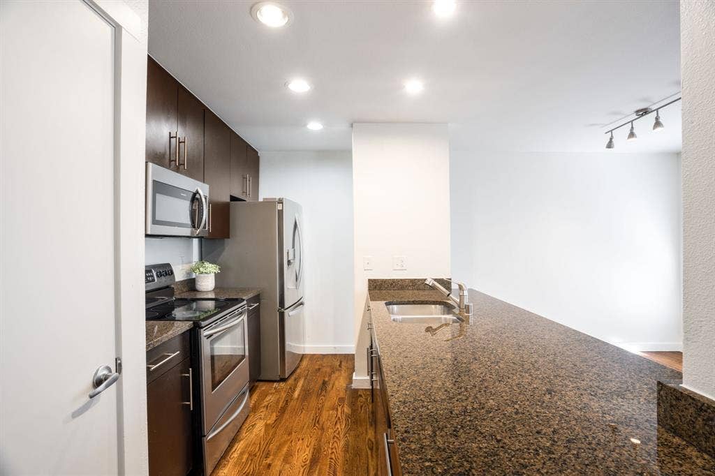 5806 Birchbrook Drive, #103, Dallas, TX 75206 5806 Birchbrook Drive, #103, Dallas, TX 75206